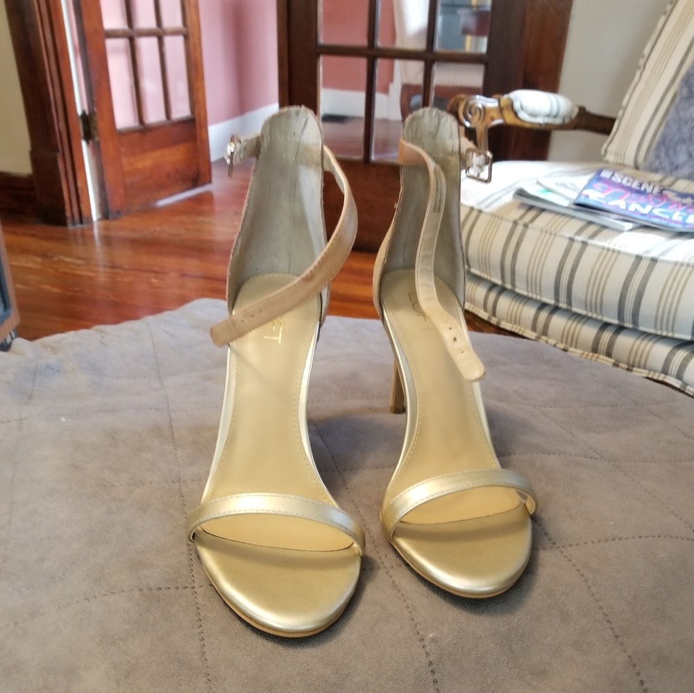 Loft Heels - Picture 4 of 4